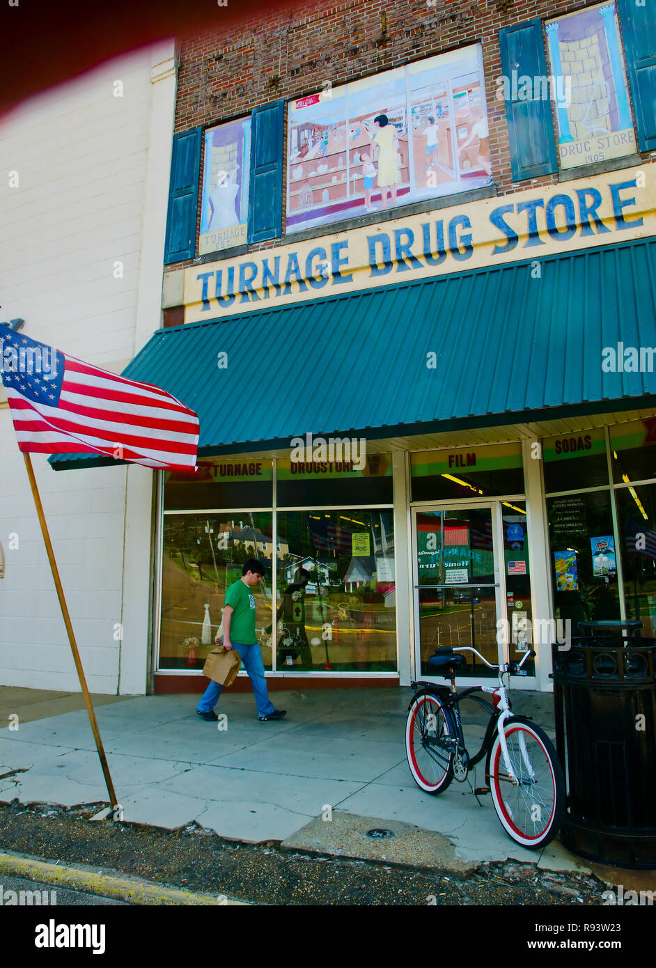 Drug Store Sign Stock Photos & Drug Store Sign Stock Images Alamy