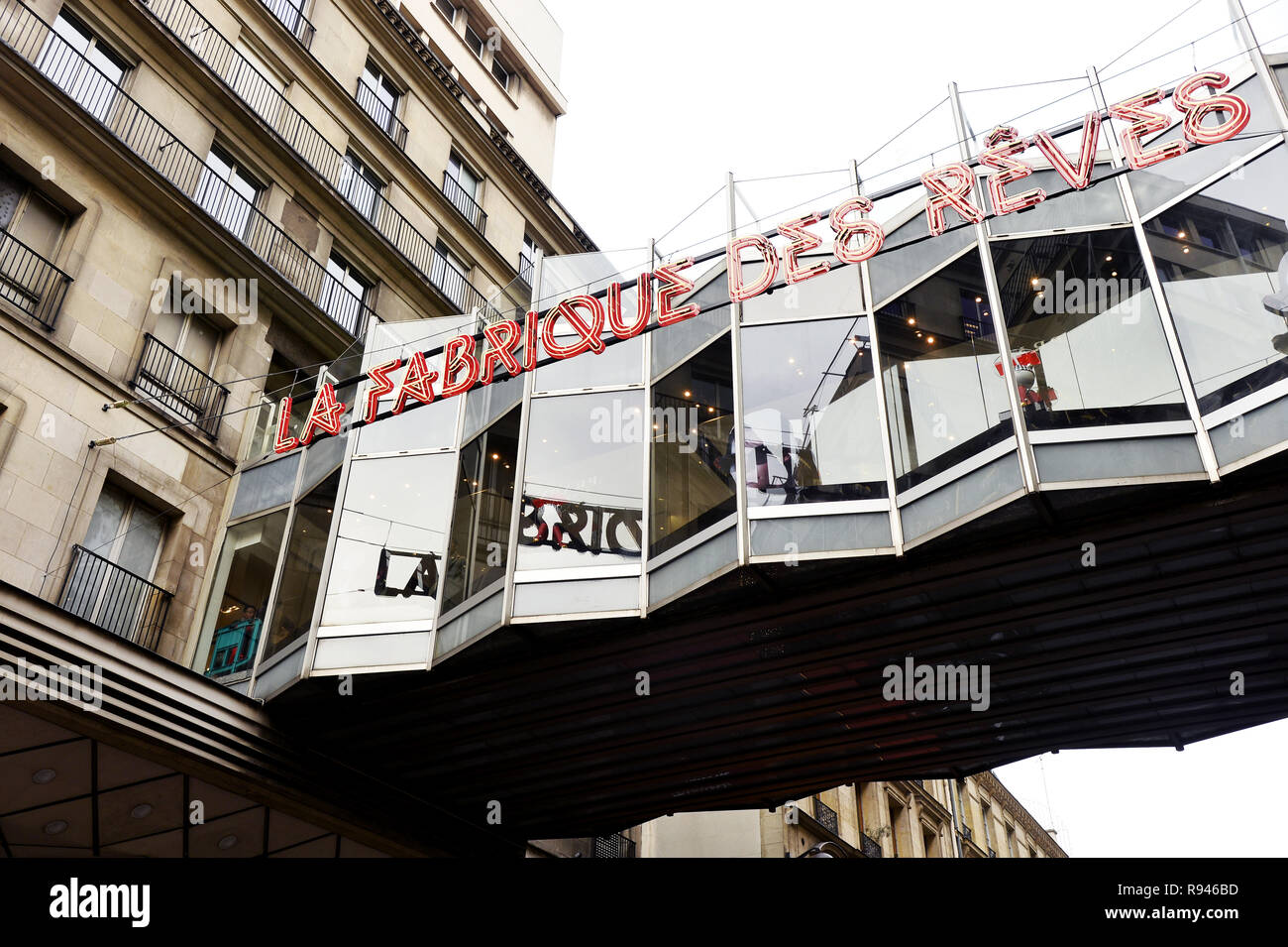 Galeries Lafayette Christmas Shop Windows Bd Haussmann