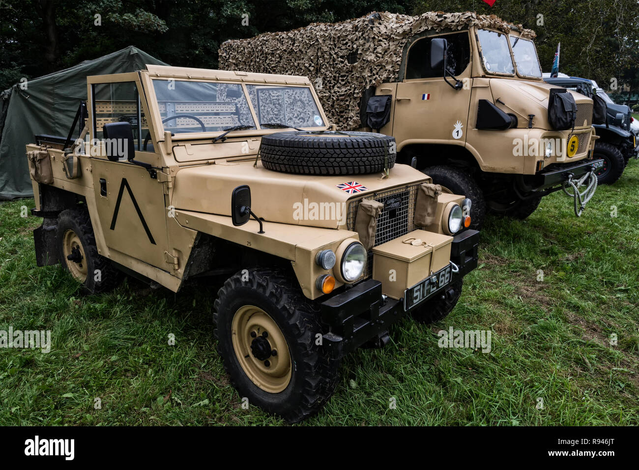 Army land rover hi-res stock photography and images - Alamy