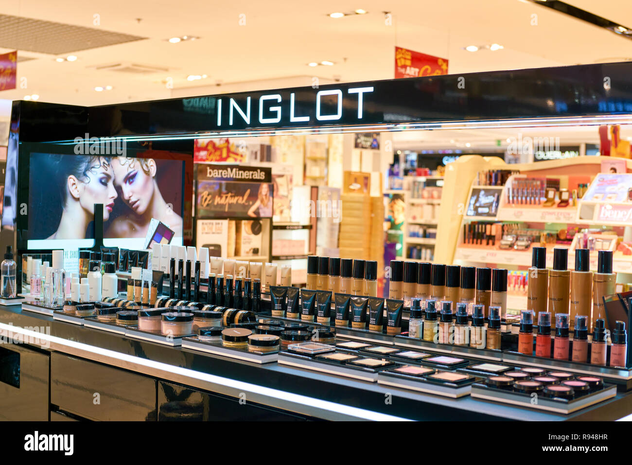Inglot makeup hi-res stock photography and images - Alamy