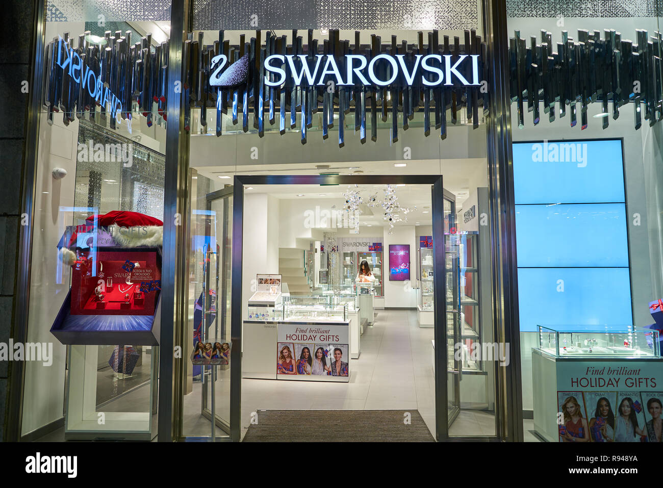 Swarovski outlet hi-res stock photography and images - Alamy