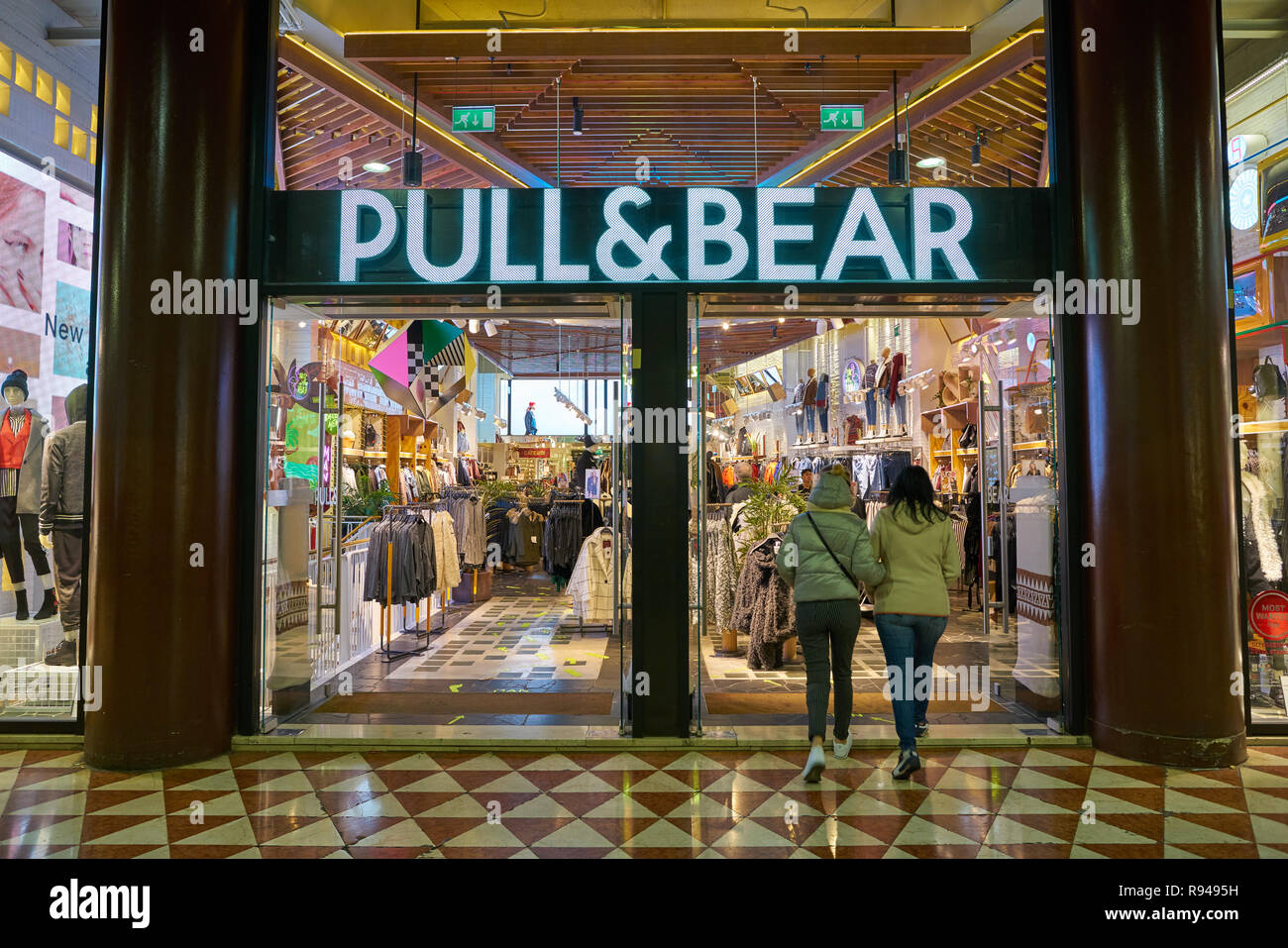 MILAN, ITALY - CIRCA NOVEMBER, 2017: entrance at Pull&Bear store in Milan.  Pull&Bear is a Spanish clothing and accessories retailer based in Naron, Ga  Stock Photo - Alamy