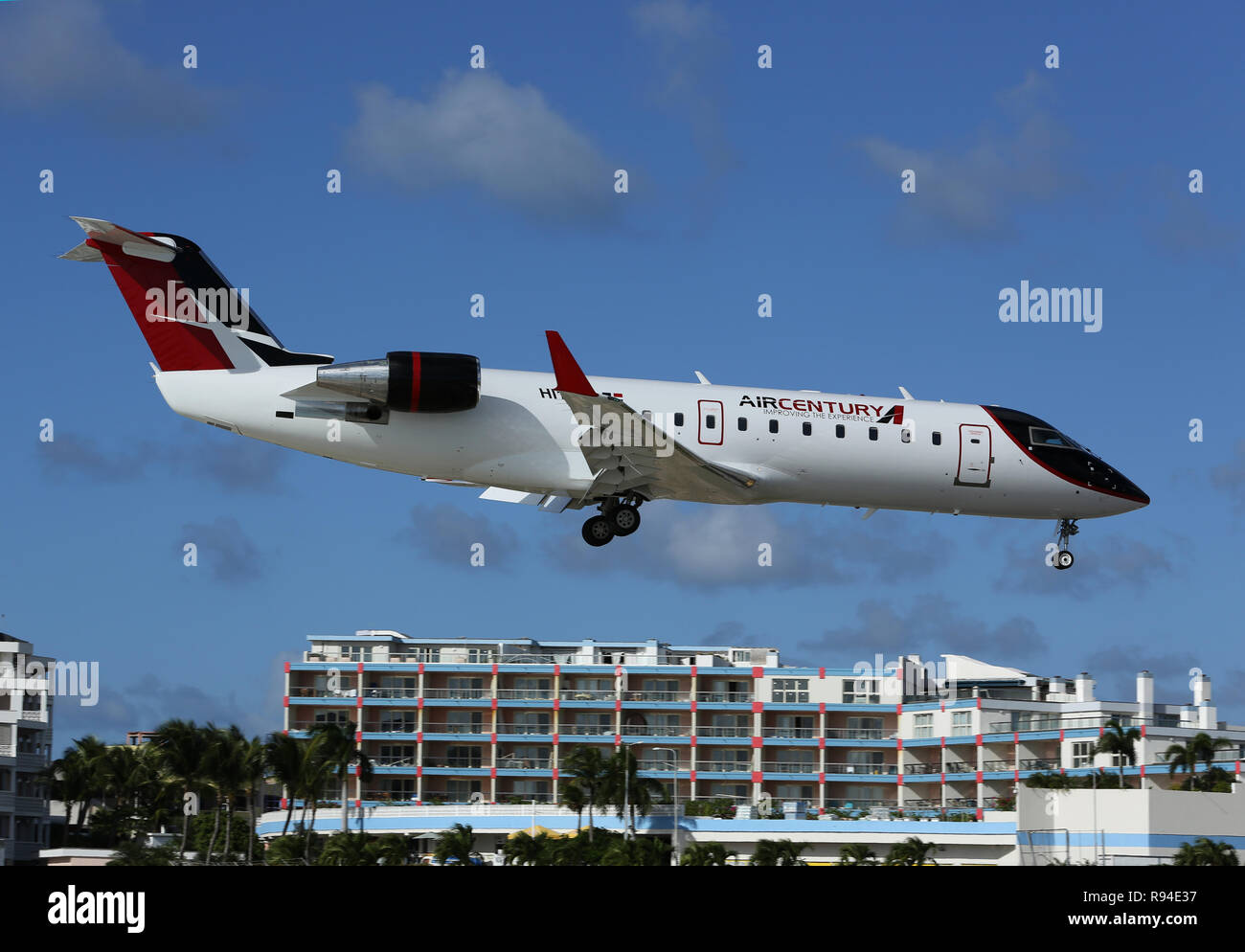 Action At Princess Juliana International Airport Sxm Sint Maarten In The Caribbean Stock Photo Alamy Action At Princess Juliana International Airport Sxm Sint Maarten In The Caribbean Stock Photo Alamy