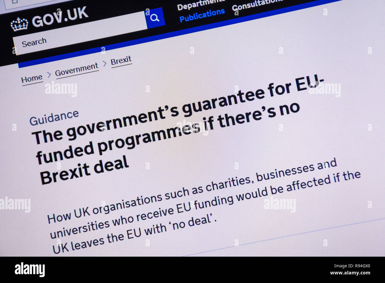 Computer screenshot of the gov.uk website showing the government's guarantee for EU funded programmes if there is no Brexit deal Stock Photo