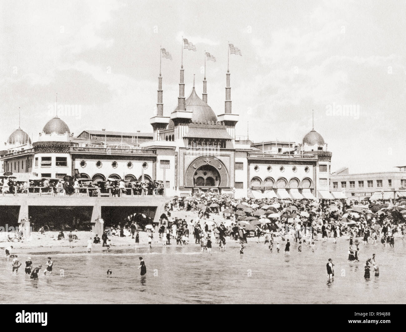 The Natatorium, Ocean Park, Los Angeles, California, United States of