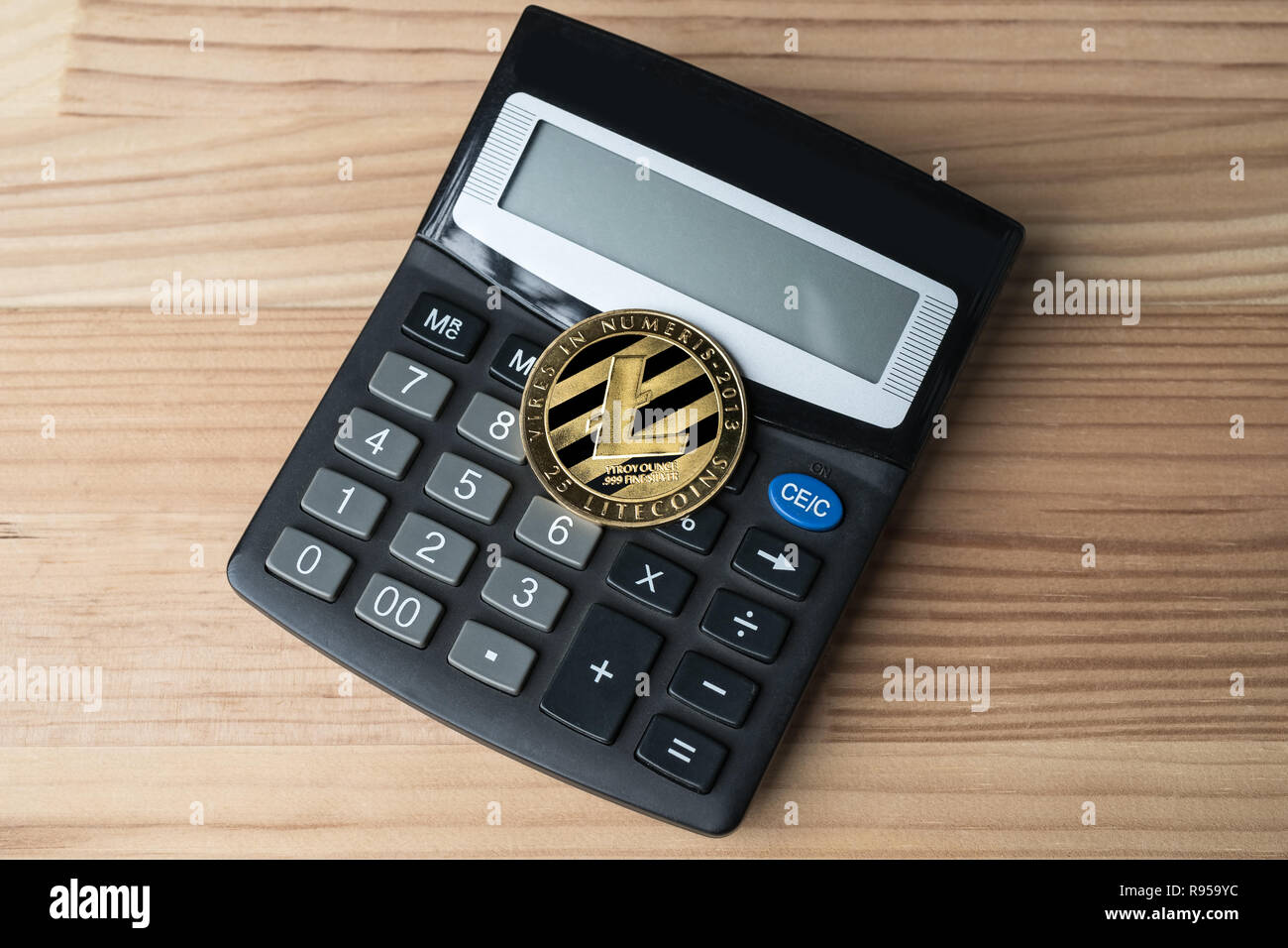 Numbers electronic calculator hi-res stock photography and images - Page 11  - Alamy