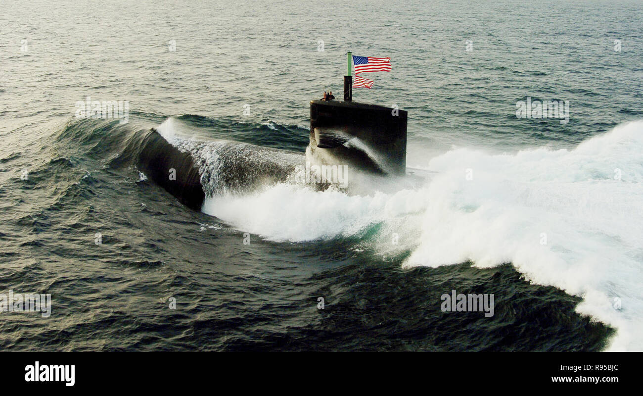 The USS Albuquerque (SSN 706) participates in a photo exercise in the Persian Gulf on Sept. 10, 2006.  DoD photo by Petty Officer 1st Class Michael B.W. Watkins, U.S. Navy. Stock Photo