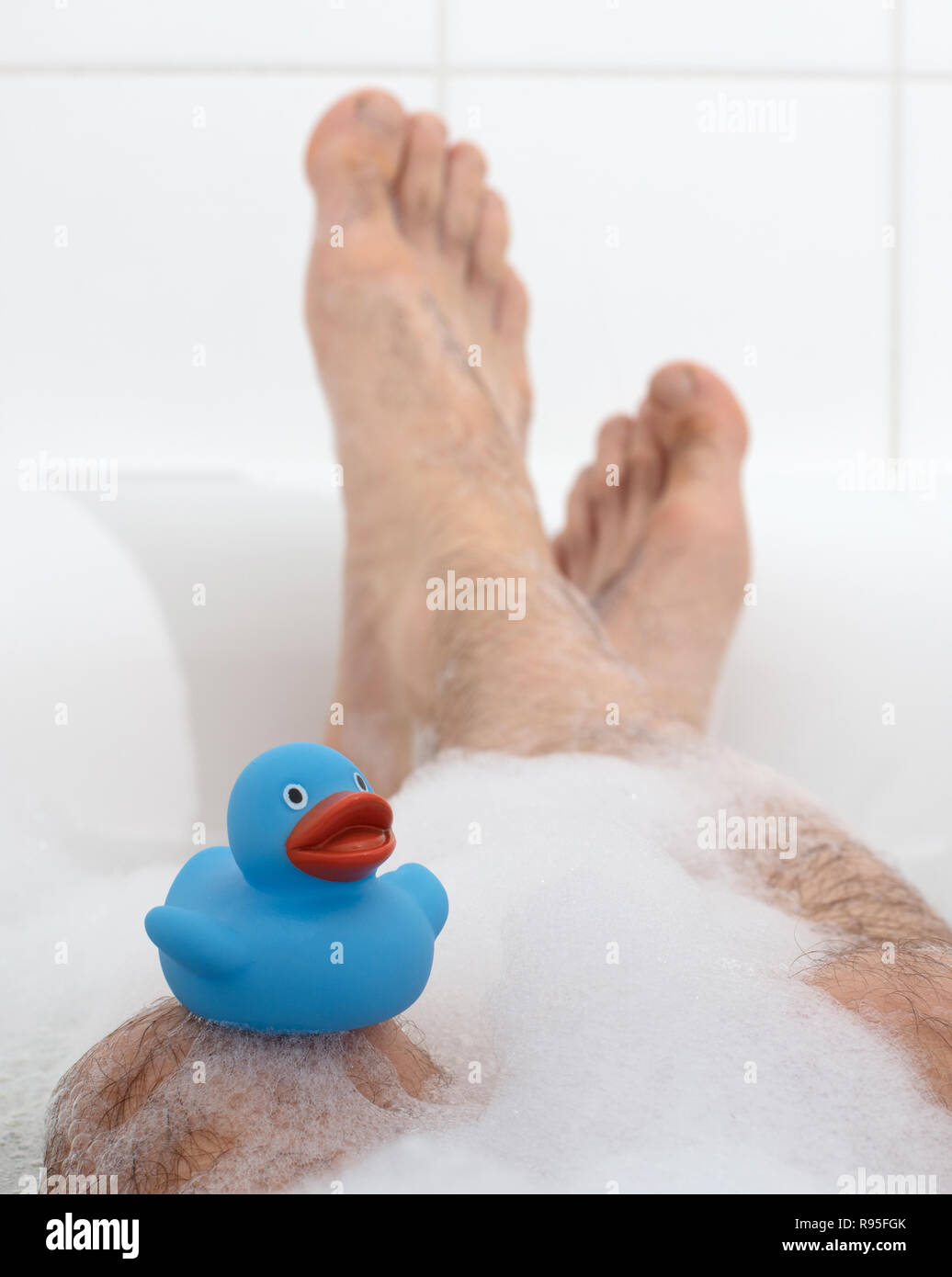 Feet on bathtub hires stock photography and images Alamy