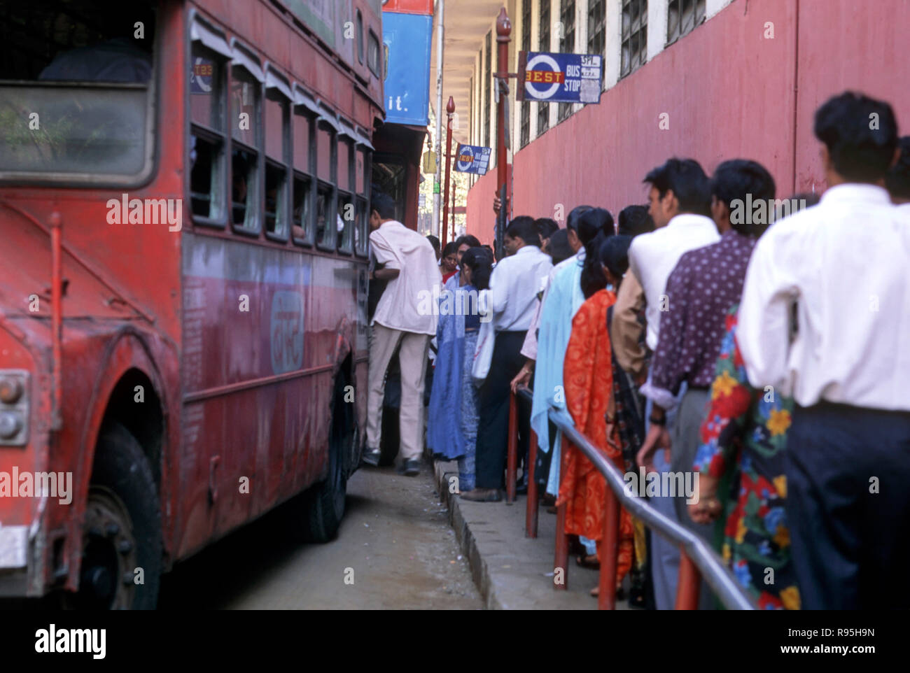 People in queue, Bus Stop, Churchgate, Bombay, Mumbai, Maharashtra, India Stock Photo