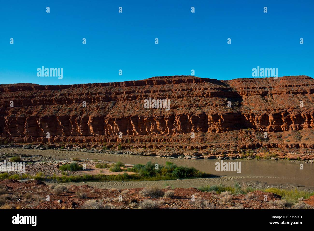 Rock inn hi-res stock photography and images - Alamy