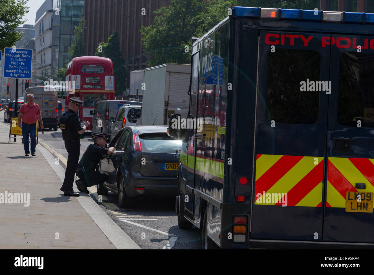 City of london police vans hi-res stock photography and images - Alamy