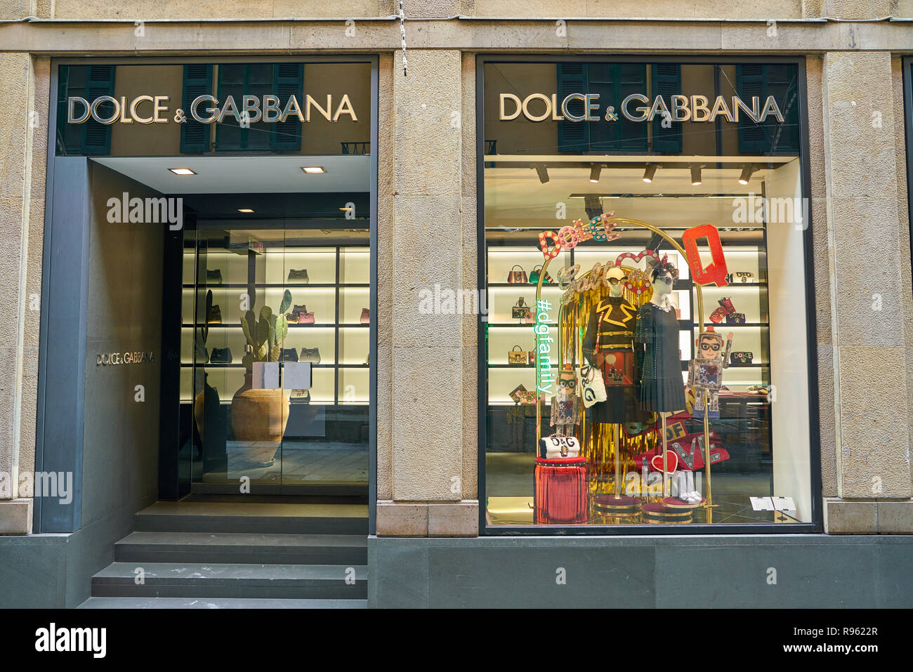luxury fashion house gabbana - Ilustrasi 3