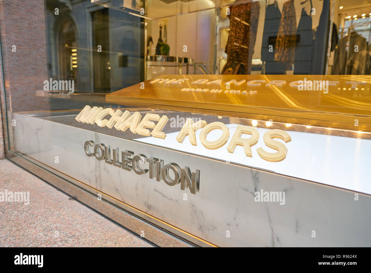 Michael kors outlet store hi-res stock photography and images - Page 2 -  Alamy