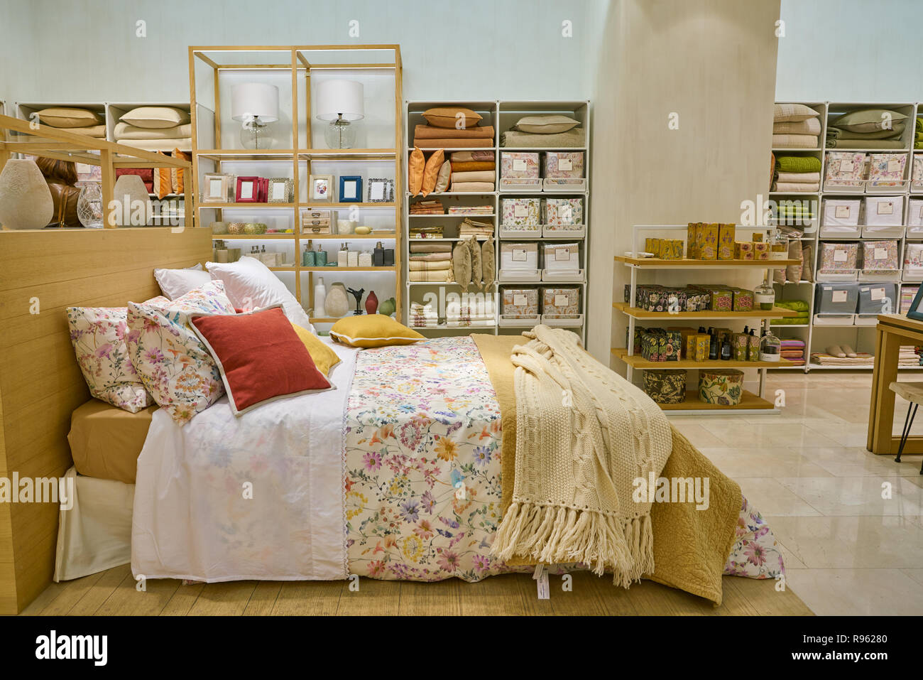 Zara home collection hi-res stock photography and images - Alamy