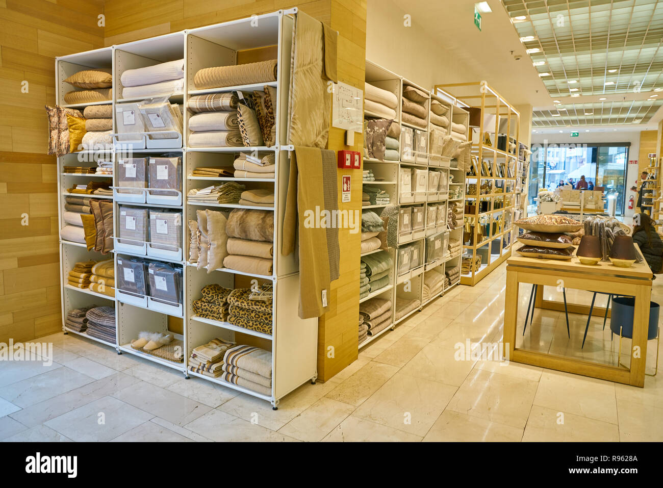 Zara home collection hi-res stock photography and images - Alamy