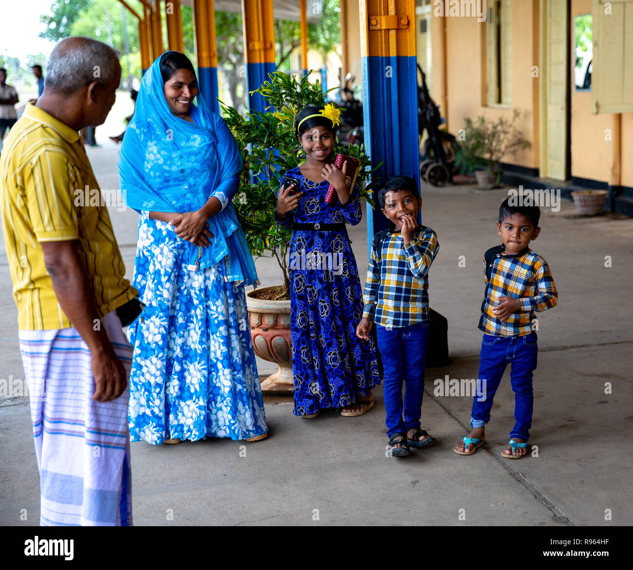 Sri lankan muslim hi-res stock photography and images - Alamy