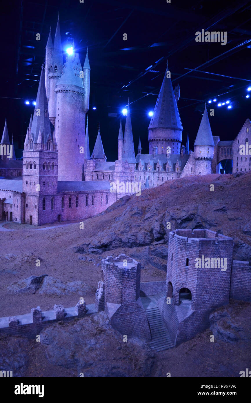 File:Hogwarts School, The Making of Harry Potter, Warner Bros