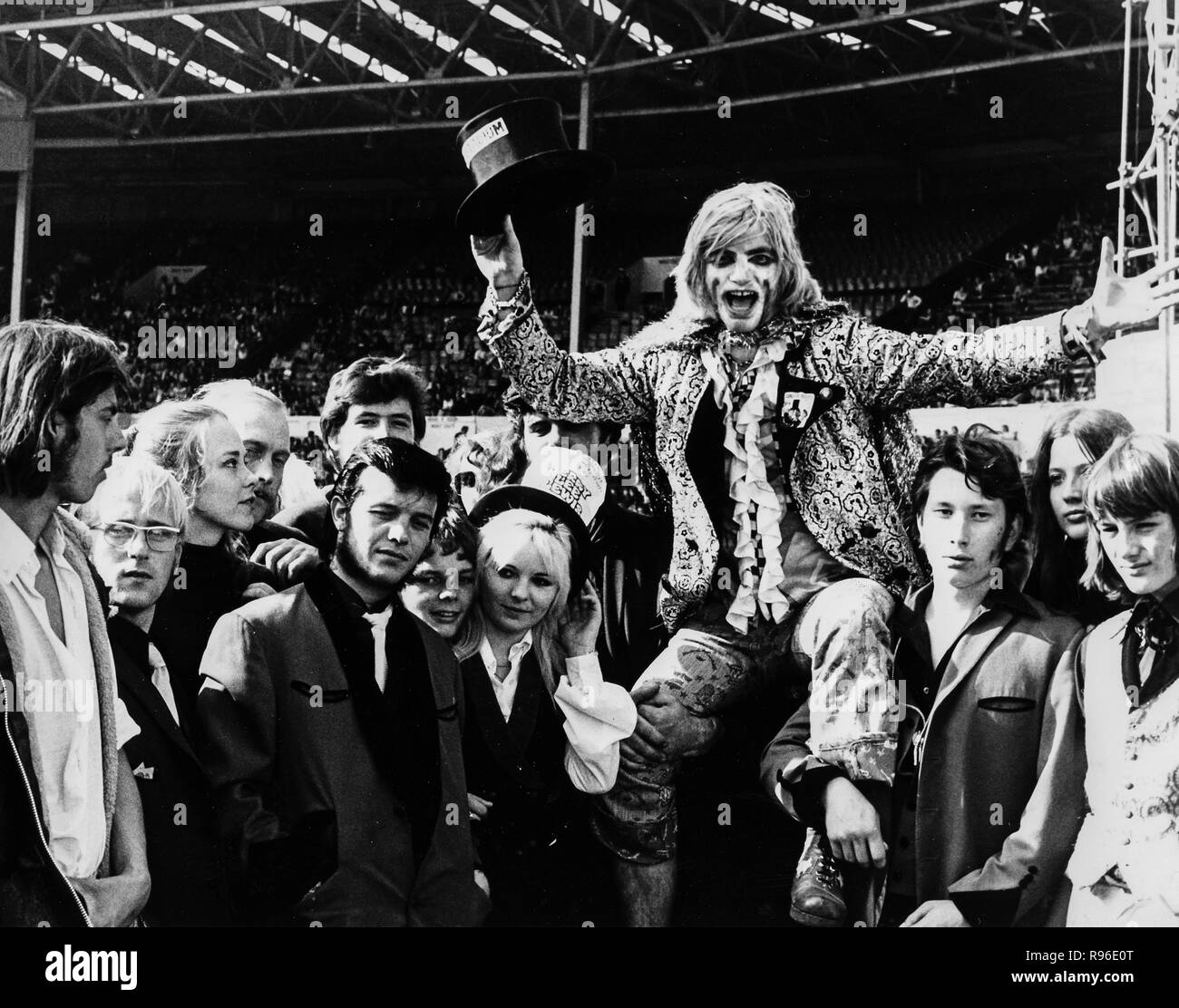 screaming lord sutch, london rock and roll show, wembley stadium, london  1972 Stock Photo - Alamy