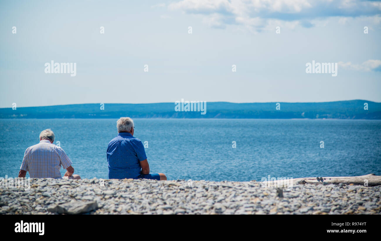 Old men sitting hi-res stock photography and images - Alamy