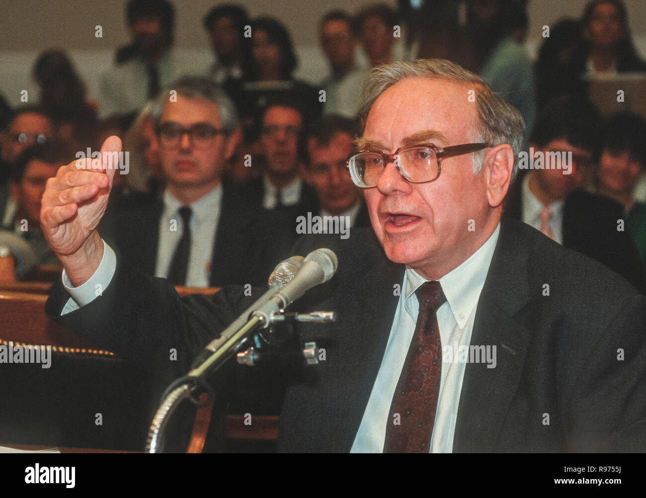 WASHINGTON, DC, USA - SEPTEMBER 4, 1991: Warren Buffett, Chairman Salomon  Brothers, testifies before U.S. House Subcmte. on Telecommunications Stock  Photo - Alamy