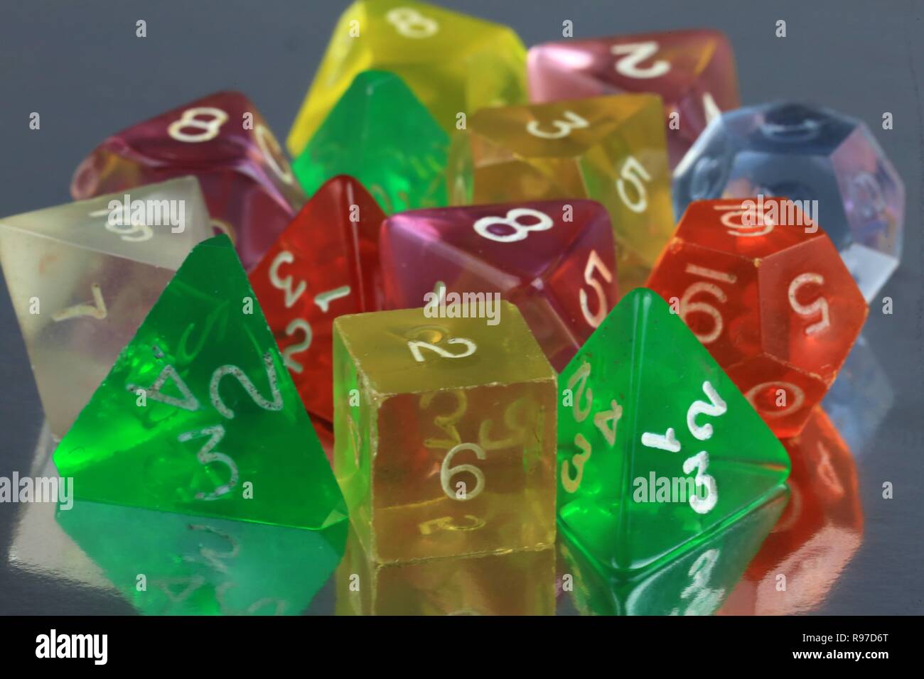 Roll_the_dice hires stock photography and images Alamy