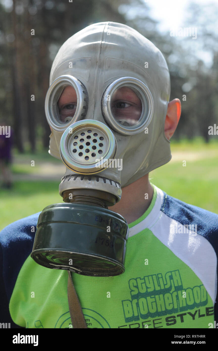 Teenager gas mask hi-res stock photography and images - Alamy