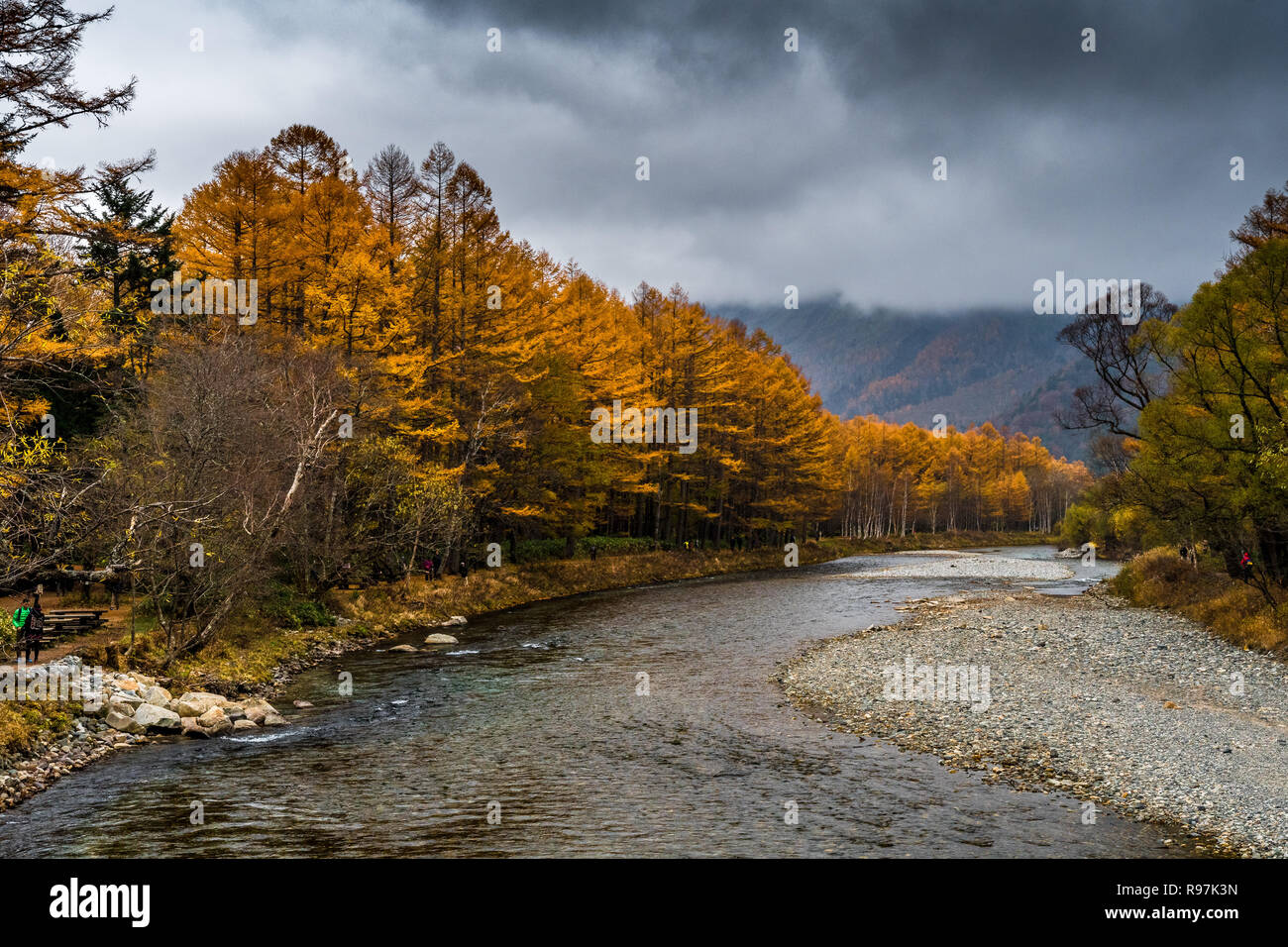Azusa River in Autumn in Kamikochi, Chubu Sangaku National Park Stock Photo