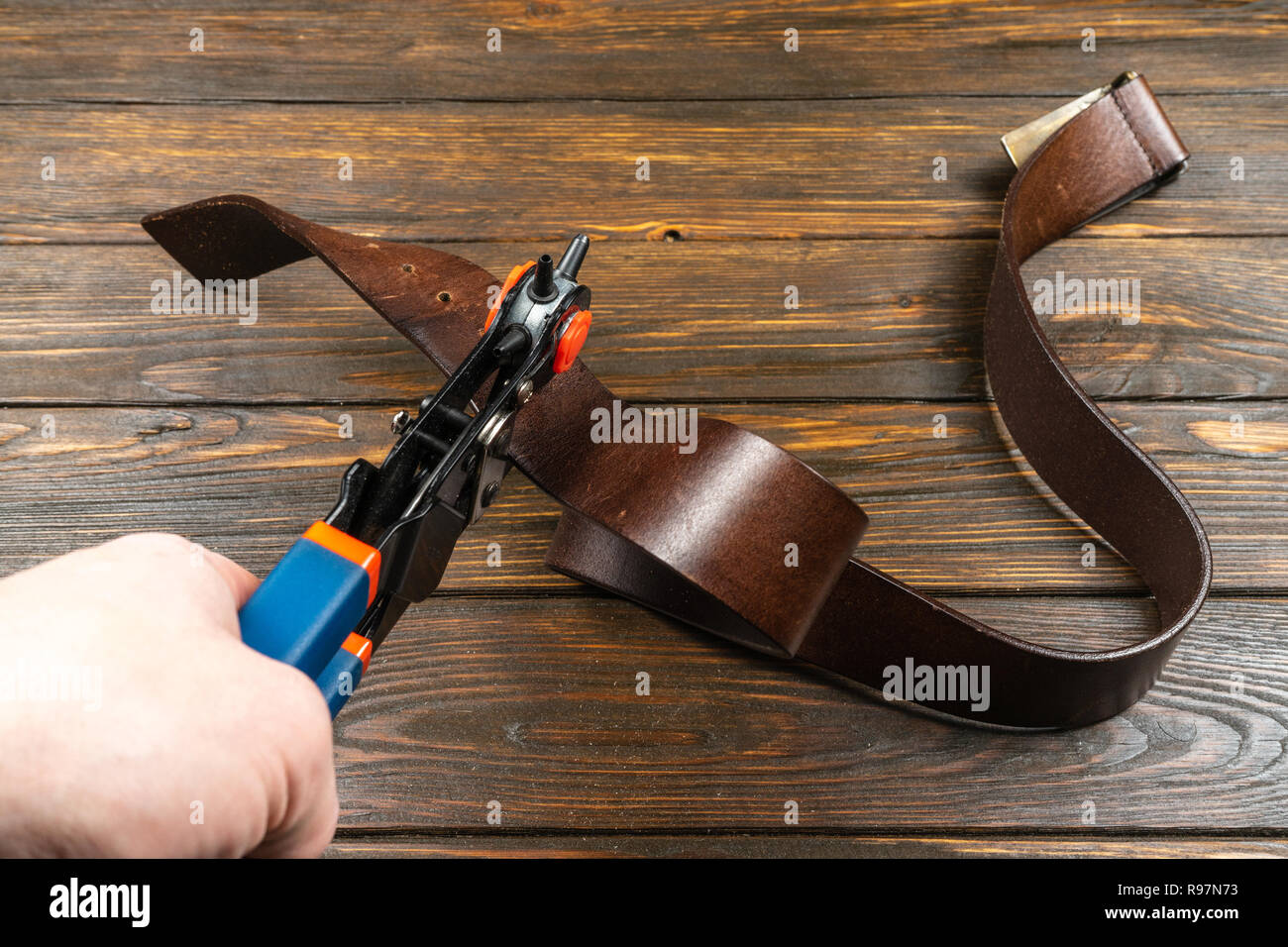 Belt Hole Puncher Power Assist Heavy Duty Revolving Eyelet Punch Plier