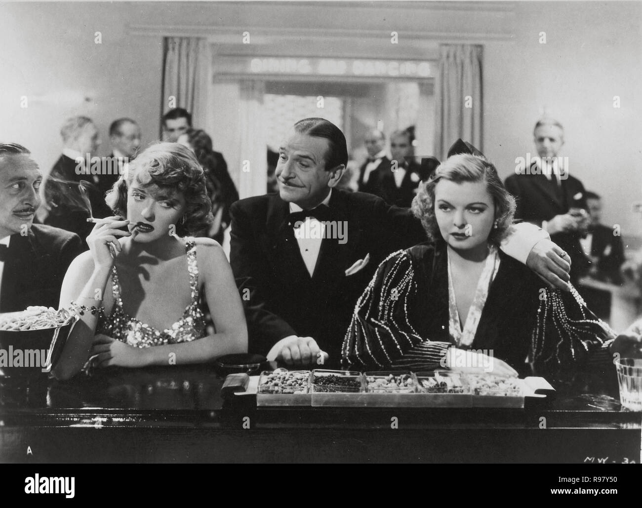 Original film title: MARKED WOMAN. English title: MARKED WOMAN. Year: 1937.  Director: LLOYD BACON. Stars: BETTE DAVIS; MAYO METHOT. Credit: WARNER  BROTHERS / Album Stock Photo - Alamy