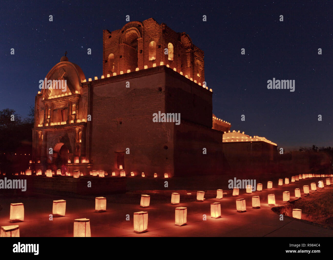 Tumacacori Luminaria 2022 Christmas Eve Luminarias High Resolution Stock Photography And Images - Alamy