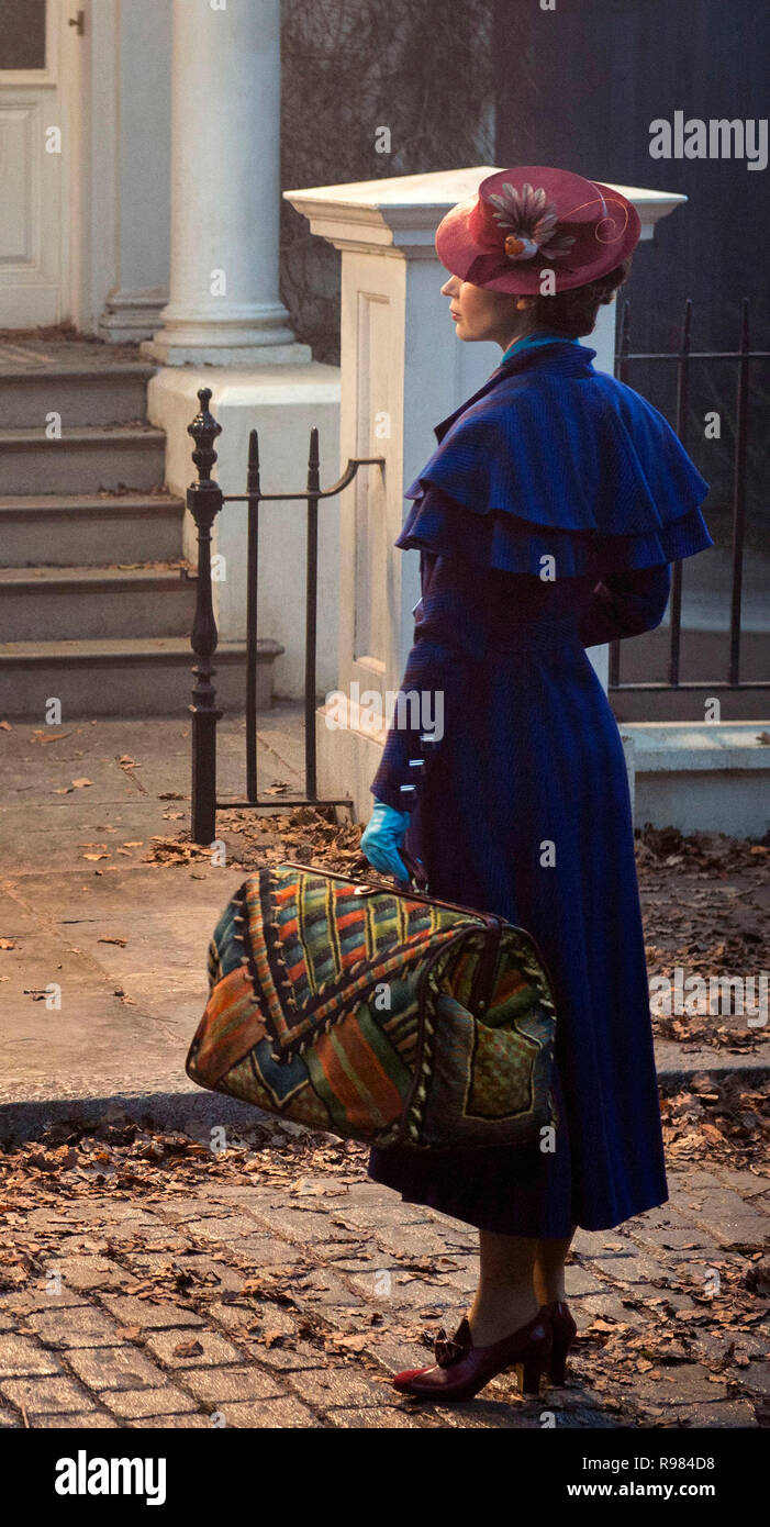 Mary poppins returns film hi-res stock photography and images - Page 2 -  Alamy