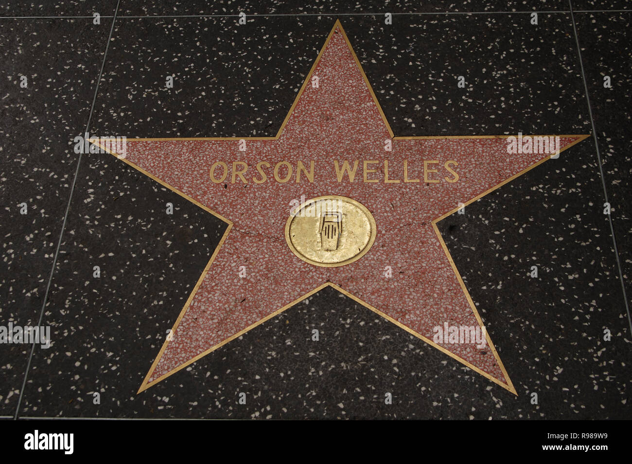 ORSON WELLES (1915-1985). Actor y director de cine estadounidense. ESTRELLA DE ORSON WELLES en el PASEO DE LA FAMA (THE WALK OF FAME) en Hollywood Boulevard. HOLLYWOOD. LOS ANGELES. Estado de California. Estados Unidos. Stock Photo