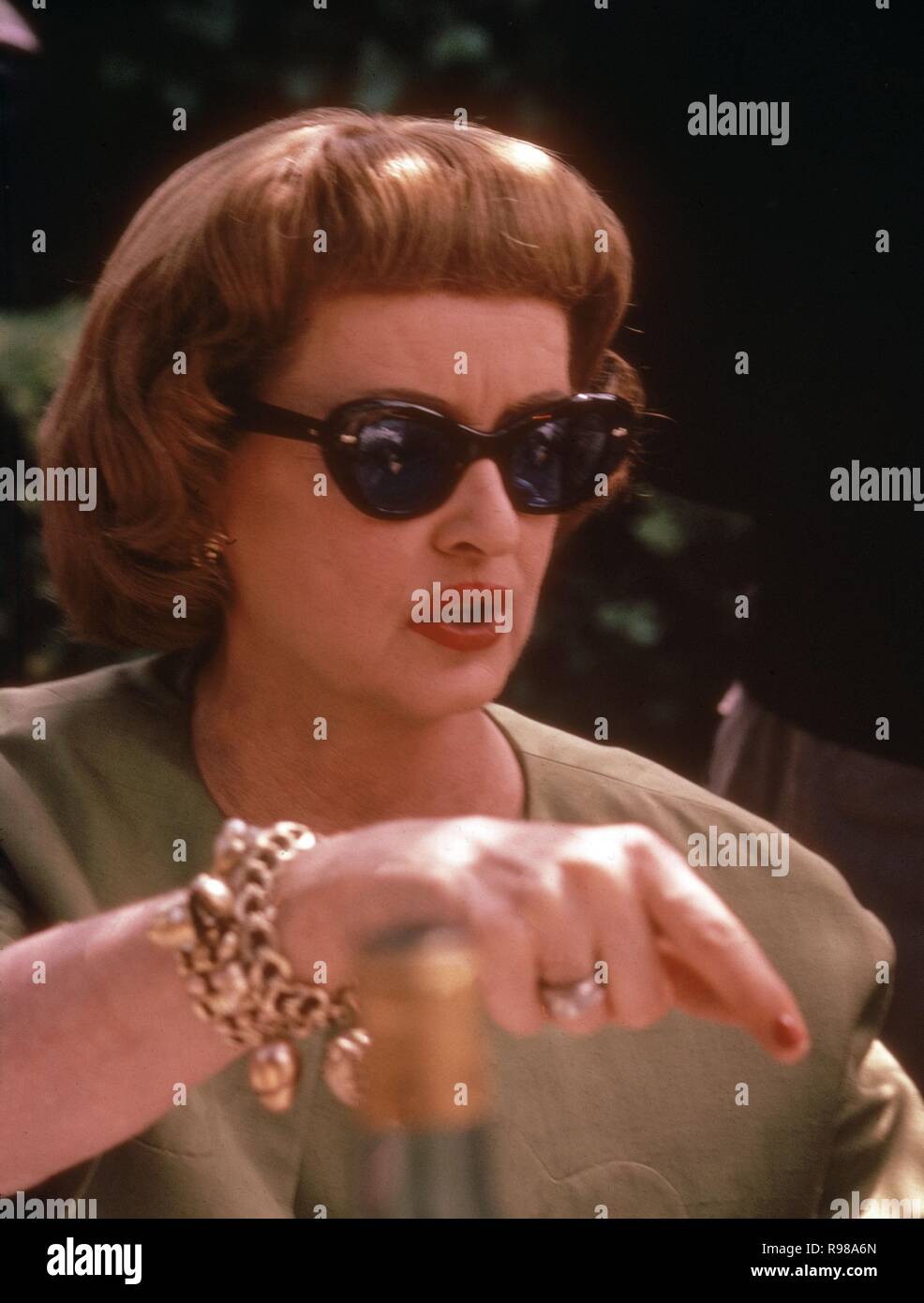 ELISABETH DAVIS (BETTE DAVIS) ACTRIZ ESTADOUNIDENSE Stock Photo Alamy