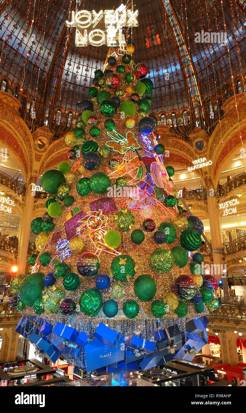 The giant Christmas tree inside Galeries Lafayette Parisian department