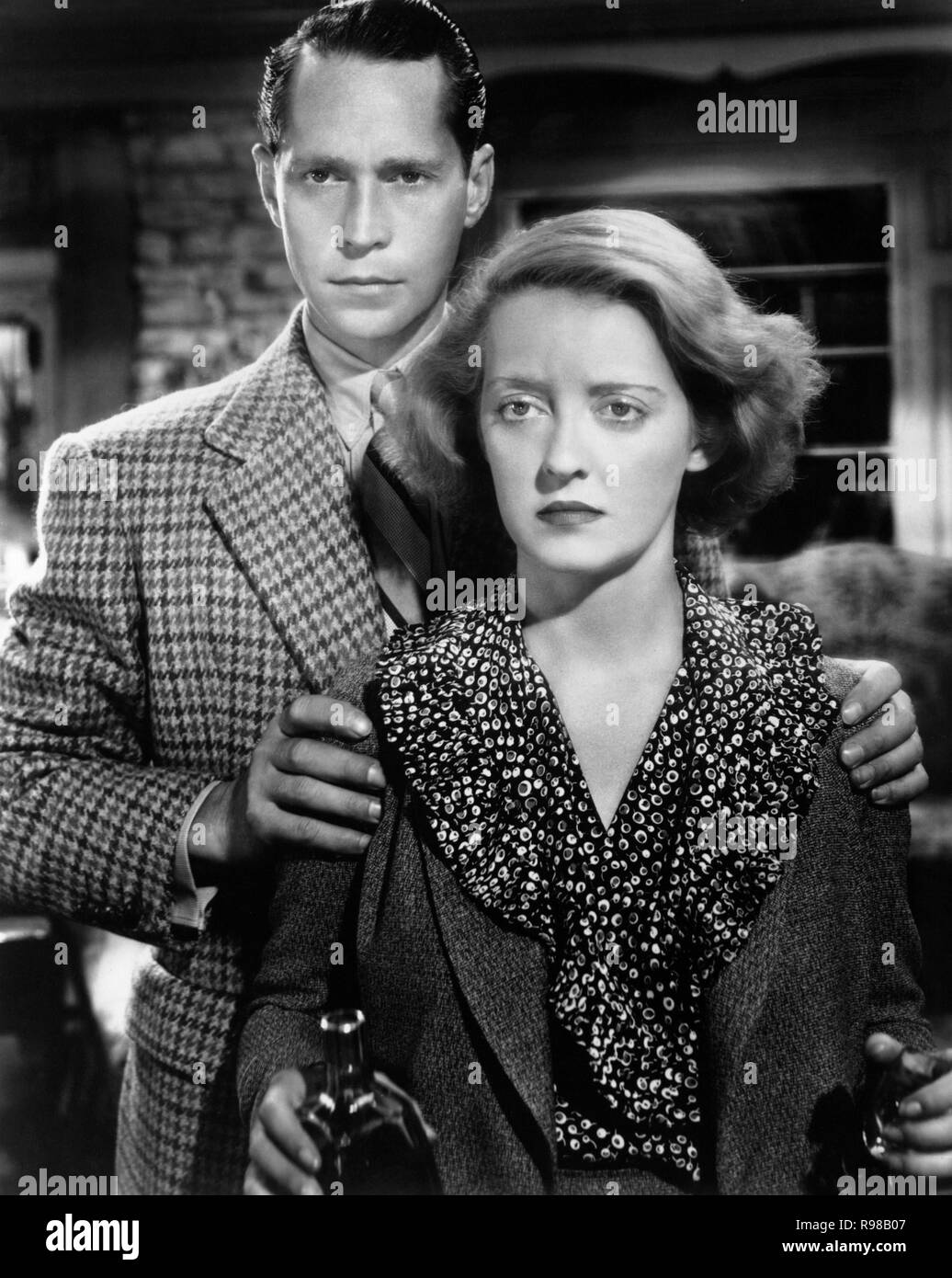 Bette davis and franchot tone hi-res stock photography and images - Alamy