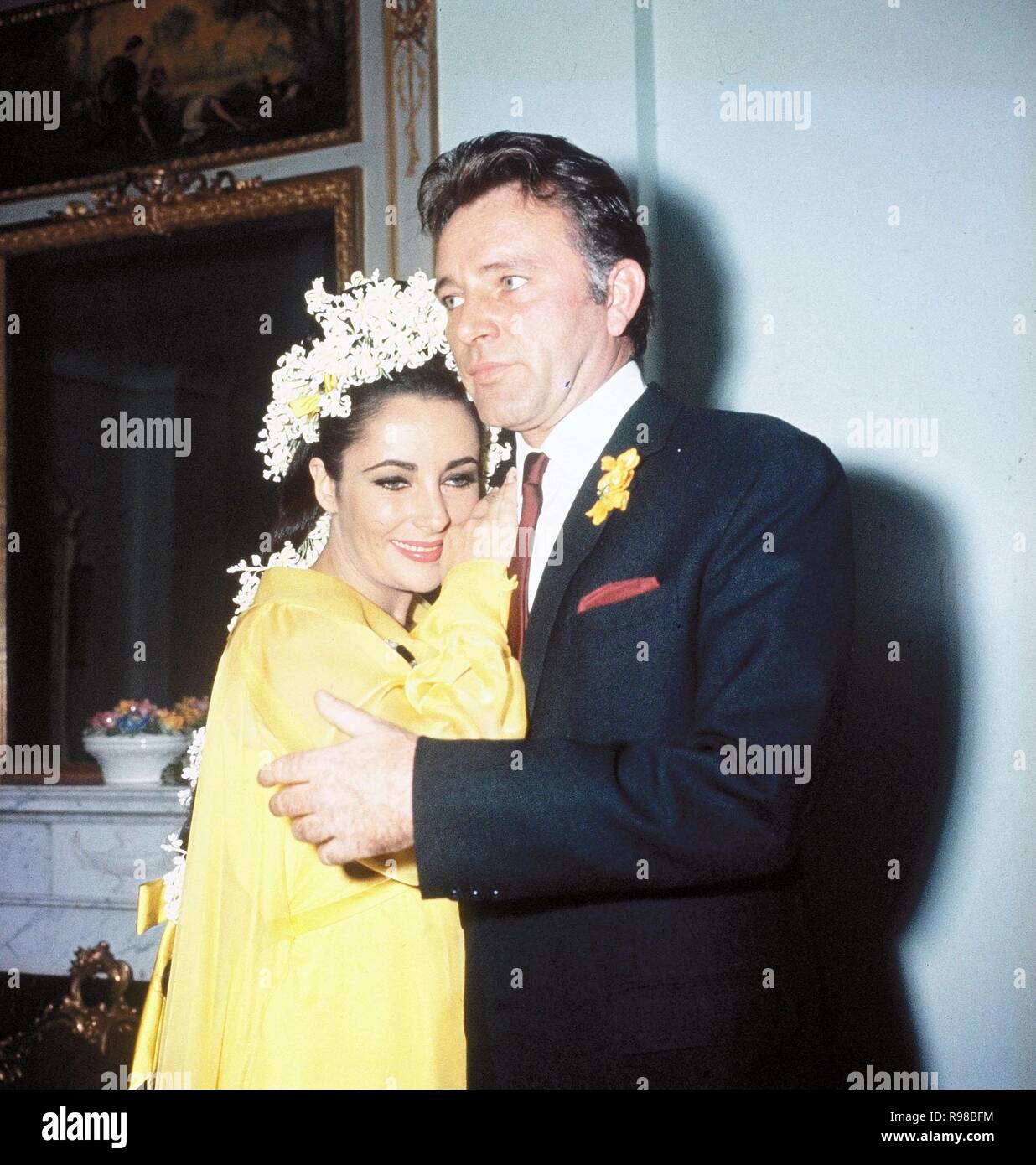 ELIZABETH TAYLOR; RICHARD BURTON. 1964 Stock Photo - Alamy
