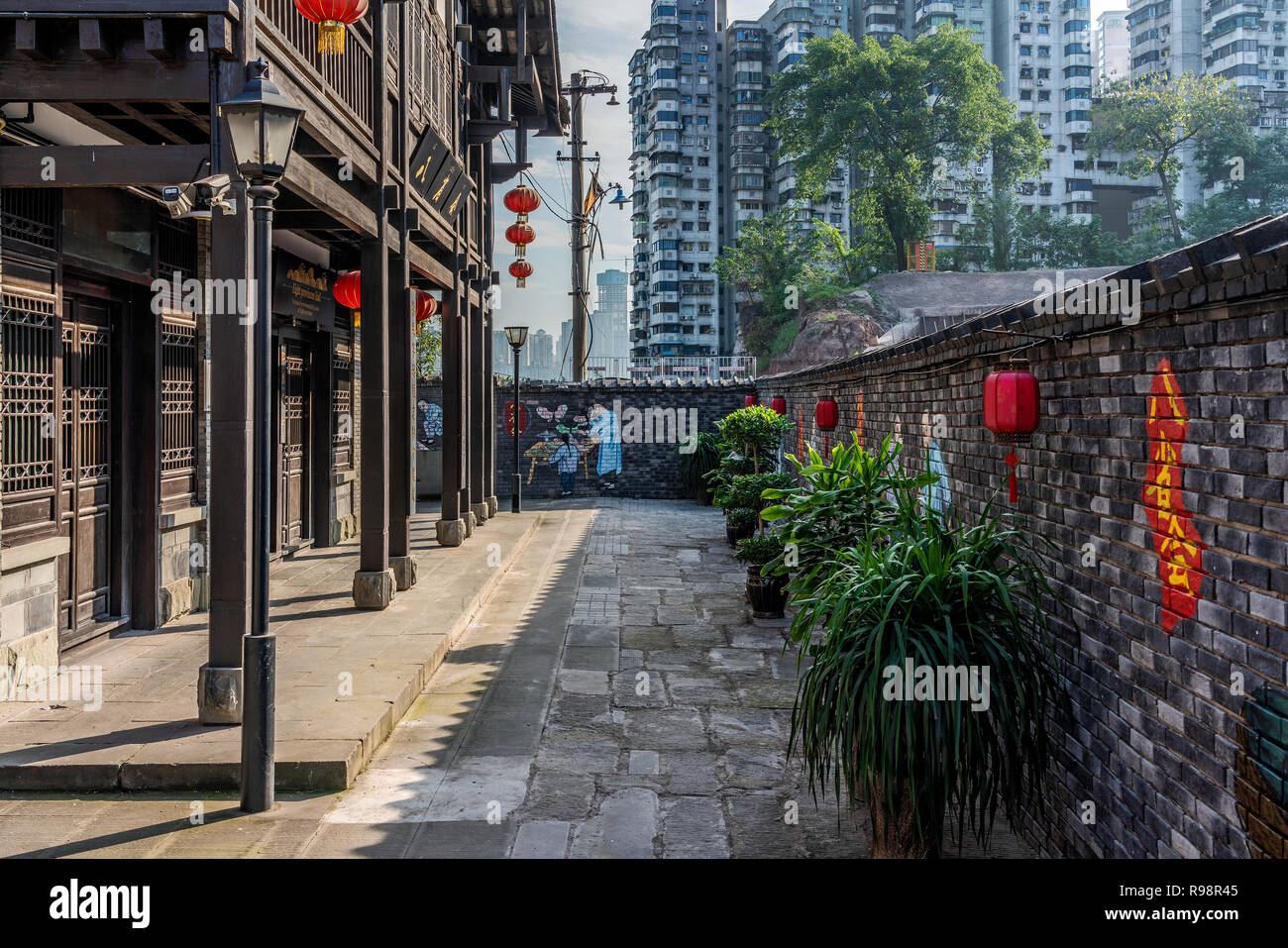 CHONGQING, CHINA - SEPTEMBER 19: Traditional Chinese wall paintings and  architecture at Xia Hong Xue alley on September 19, 2018 in Chongqing Stock  Photo - Alamy