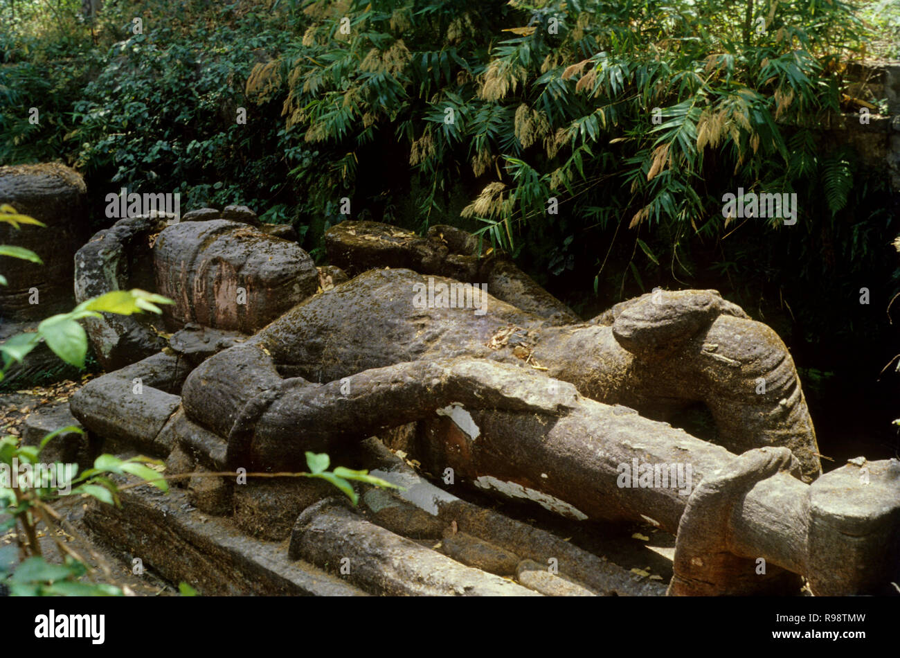 South Indian Hoysala Style Bronze Idol of Vishnu Sleeping on Seshanaga with  Lakshmi