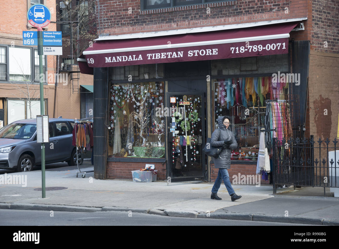 Mandala shop hires stock photography and images Alamy