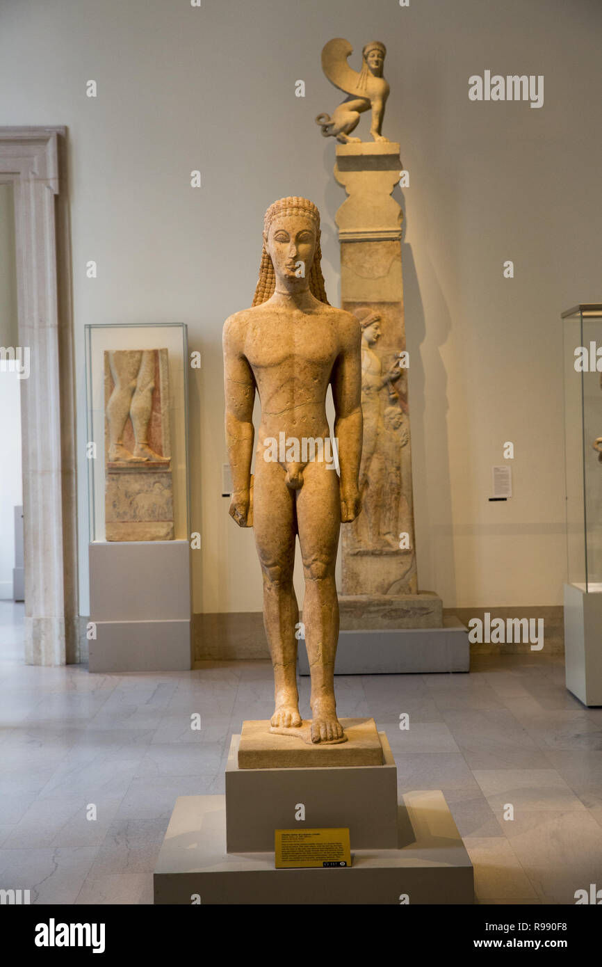 Marble statue of a youth; Greek, 590 to 580 B.C. Metropolitan Museum Of ...