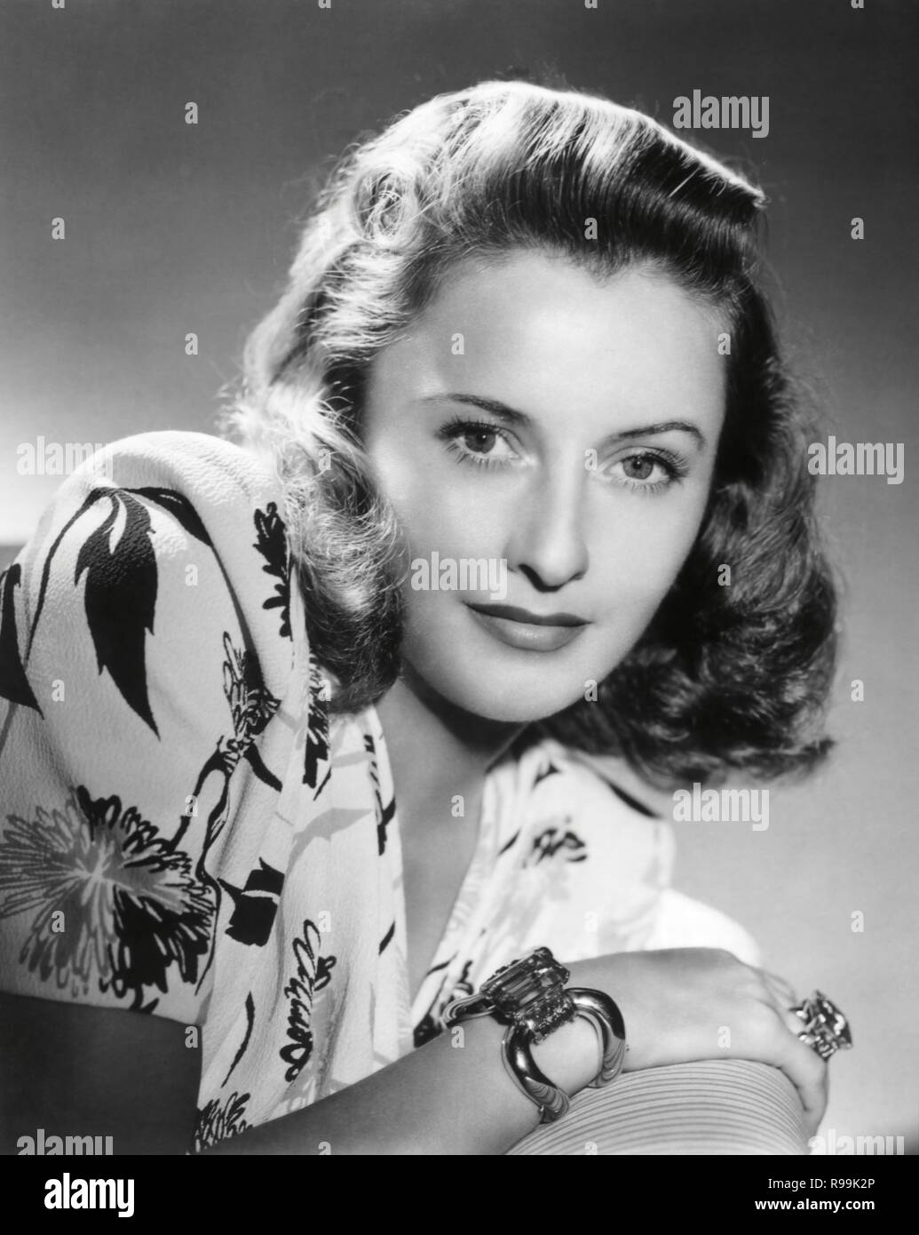 Barbara stanwyck hi-res stock photography and images - Alamy