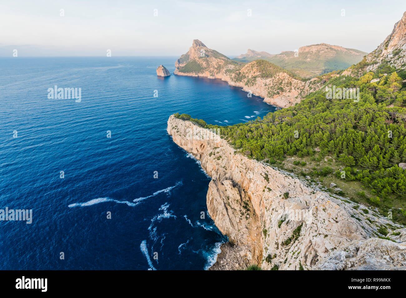 Mallorca Aussichtspunkt Es Colomer, Majorca Viewpoint Es Colomer Stock ...