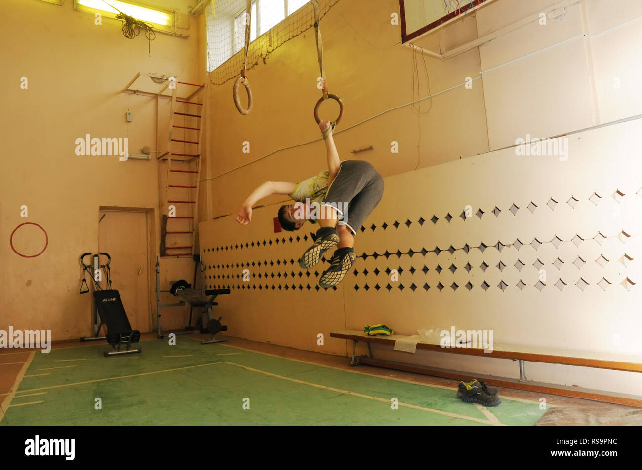 Kovrov Russia 27 October 2013 Teen Is Hanging On