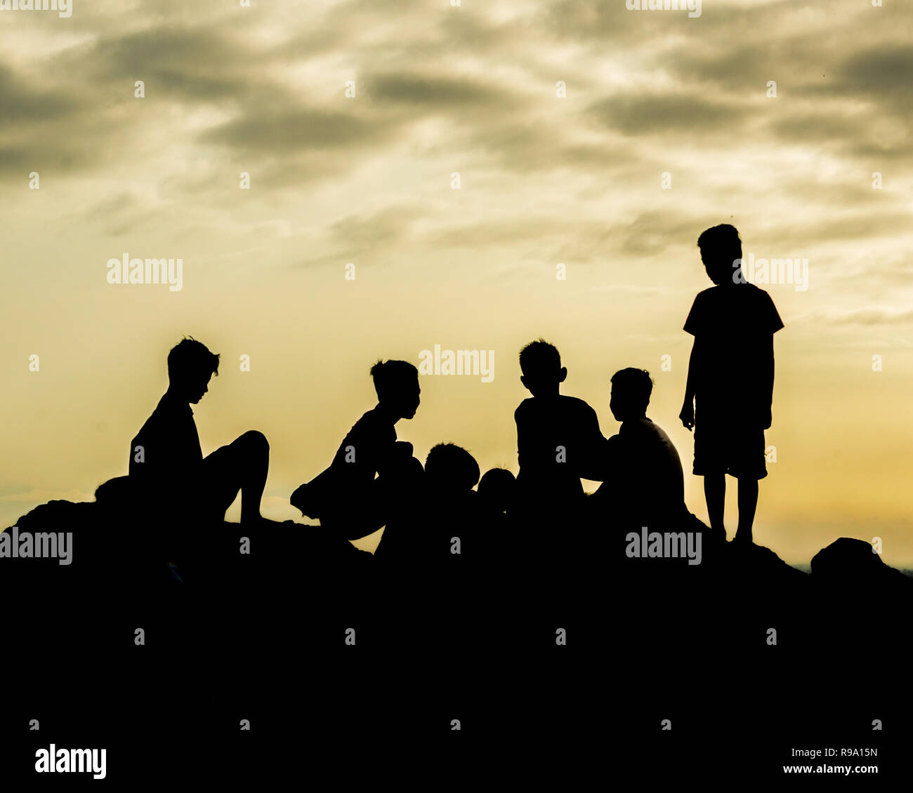 Boys conversation hi-res stock photography and images - Alamy