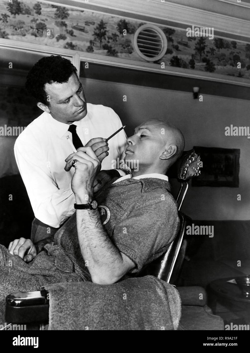 Yul brynner the king and i on set hires stock photography and images