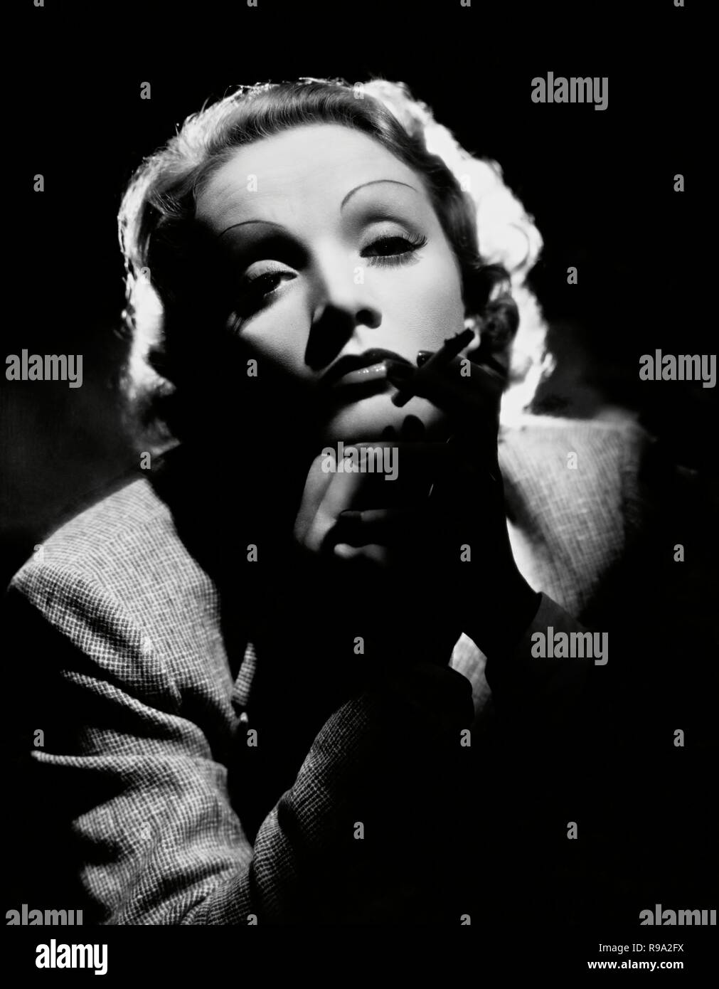 MARLENE DIETRICH. 1935. Credit: RICHEE, E.R./ Album Stock Photo - Alamy