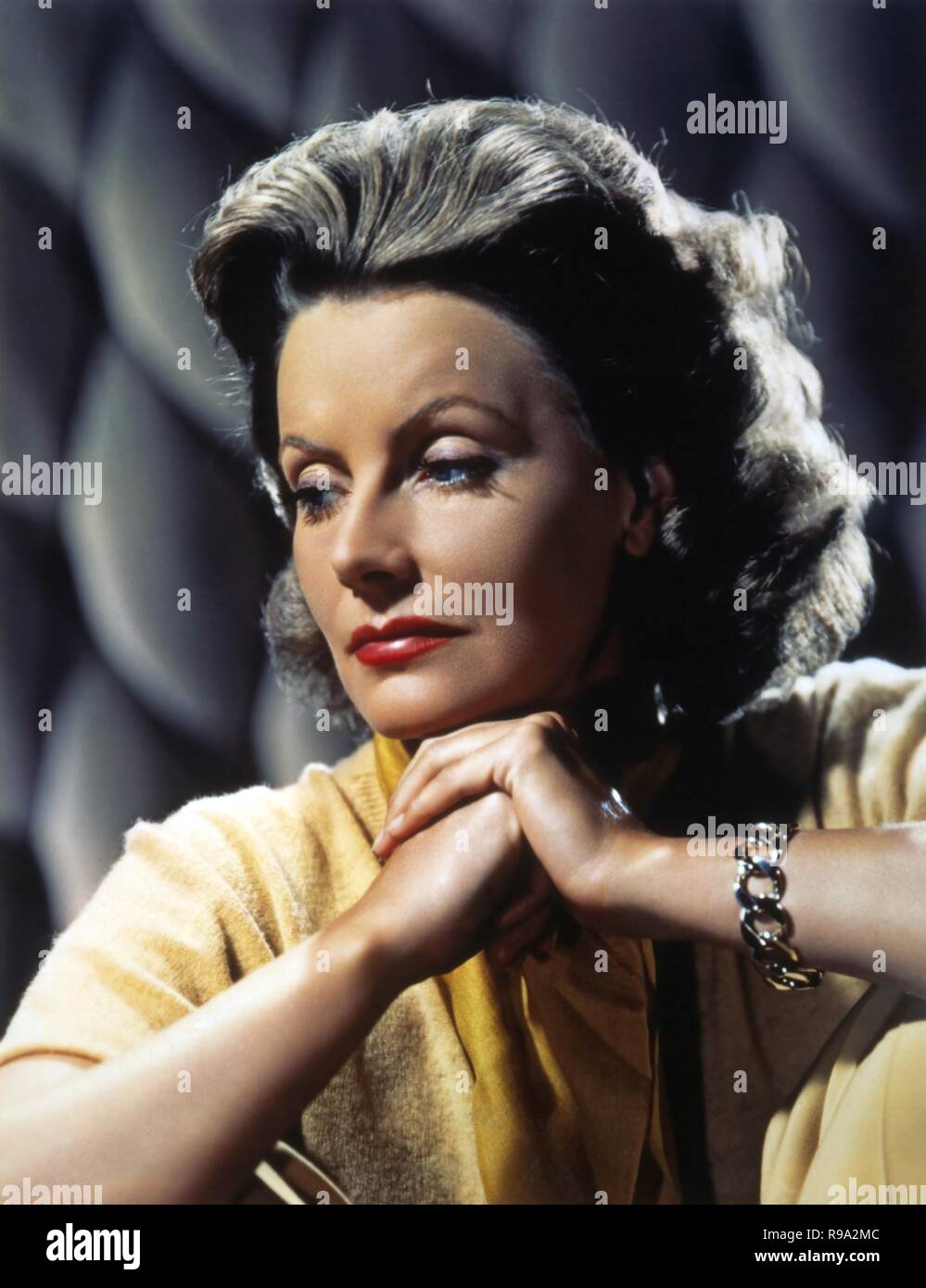 Original film title: TWO-FACED WOMAN. English title: TWO-FACED WOMAN. Year: 1941. Director: GEORGE CUKOR. Stars: GRETA GARBO. Credit: M.G.M / BULL, CLARENCE SINCLAIR / Album Stock Photo