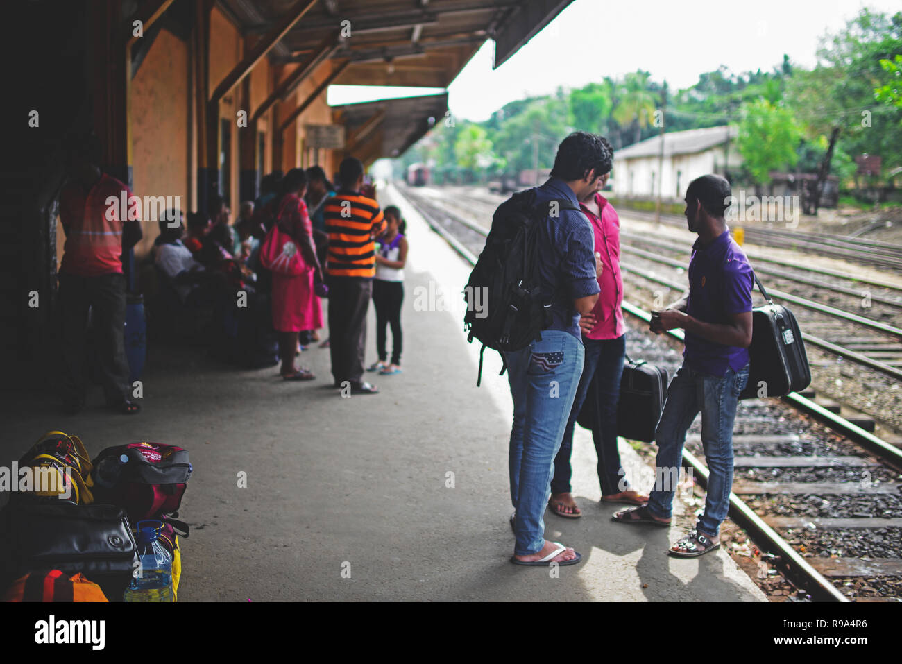 Train station sri lanka hi-res stock photography and images - Alamy