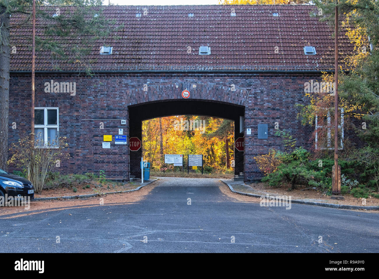 Berlin, Wannsee. Historic old air raid defence school building now used as blood transfusion service depot Stock Photo