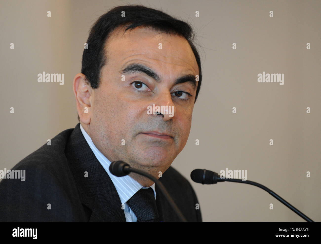 Carlos Ghosn, president and CEO of Nissan Motor Co., speaks at a news  conference following the automaker's shareholders' meeting in Yokohama,  Japan on Stock Photo - Alamy